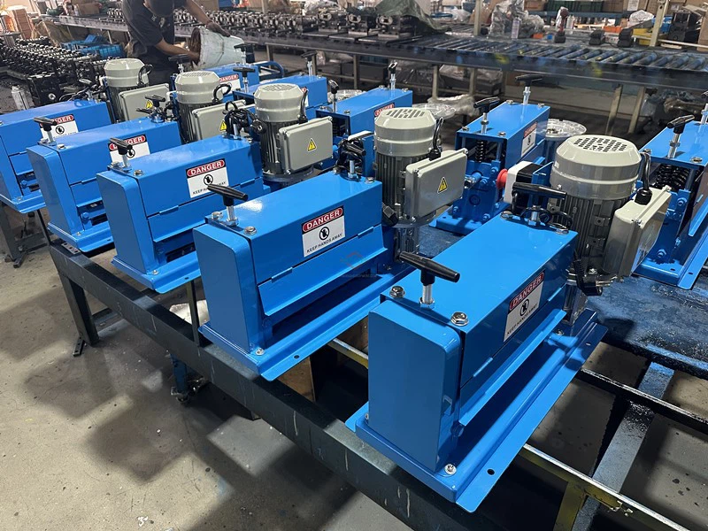 BS-015m automatic cable stripping machine for home use BS-015m automatic cable stripping machine for home use