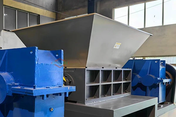 MS-D630 twin shredder feeding inlet MS-D630 twin shredder feeding inlet